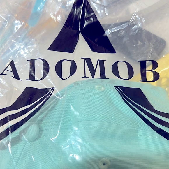 Tiffany&Co NWT Cap, Bag &Tee Shirt From Bring Your own Design to Life Ado-mob - Picture 4 of 7